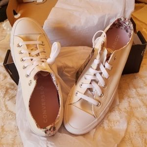 Egret Floral Converse NIB